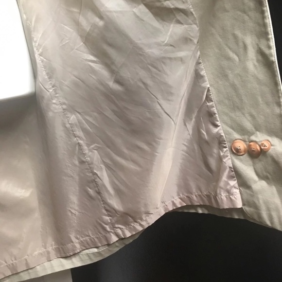 New York Harbor Trench Coat - Picture 4 of 8